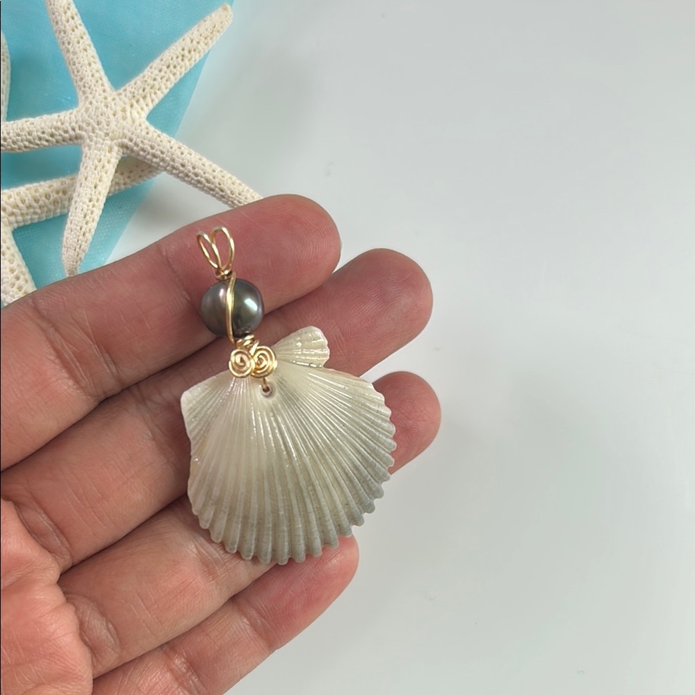 Handcrafted Gold and Gray Calico Shell Pendant with Freshwater Pearl